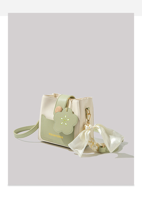ZOMER FRESH ALL-MATCH BAG Vrouwelijke mode trend geavanceerde zin niche design crossbody bucket tas populair dit jaar