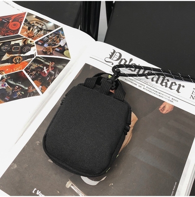 EARPHONE BAG HANGING NECK MINI MONEY BURSE CARD BAG SLAG BAG CROSSBODY BAG MEN'S FASHION BAG decoratieve kleine hangende tas