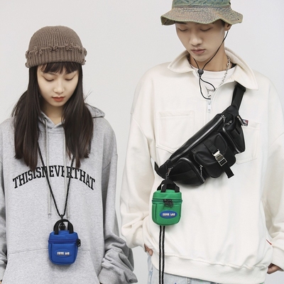 EARPHONE BAG HANGING NECK MINI MONEY BURSE CARD BAG SLAG BAG CROSSBODY BAG MEN'S FASHION BAG decoratieve kleine hangende tas