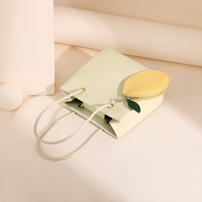 2024 De Nieuwe Mode EEN-SCHULTER Vrouwen Tas Alle Achselbeen Kleine Vierkant Tas NICHE Design SENSE RETRO Crossbody Tas Vrouw