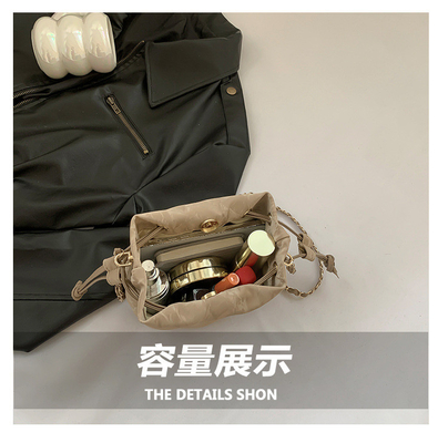 2024 NEW FASHION NICHE DESIGN LENT/ZOMER crossbody bag senior sense gevouwen bucket bag