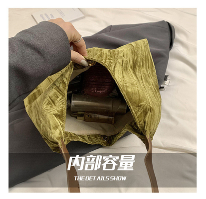 Nieuwe Chinese stijl grote capaciteit okseltas trend nieuwe mode middeleeuwse schoudertas vrouwelijke minderheid pendelganger Tote tas
