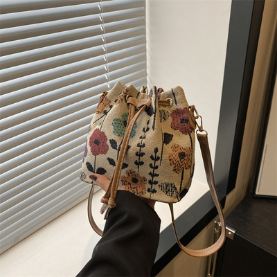Nieuw Chinees NATIONAL WIND ARCHIPIT BUCKET BAG SIMPLE FASHION TENDEN ZOMER Nieuwe Linnen STYLE HIGH-GRADE SENSE enkelvoudige schouder