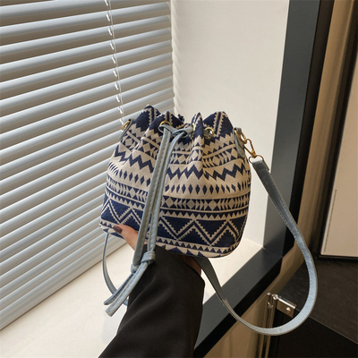 Nieuw Chinees NATIONAL WIND ARCHIPIT BUCKET BAG SIMPLE FASHION TENDEN ZOMER Nieuwe Linnen STYLE HIGH-GRADE SENSE enkelvoudige schouder