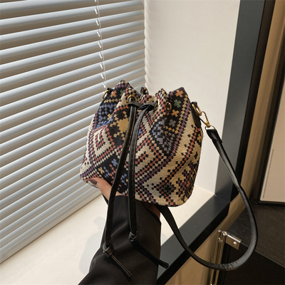 Nieuw Chinees NATIONAL WIND ARCHIPIT BUCKET BAG SIMPLE FASHION TENDEN ZOMER Nieuwe Linnen STYLE HIGH-GRADE SENSE enkelvoudige schouder