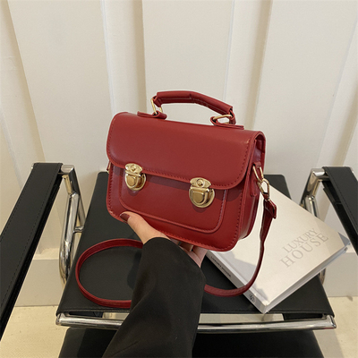 SENIOR SENSE OF RETRO kleine tas vrouwen 2024 nieuwe zomer mode buitenlandse stijl schoudertas klein niets alle handtas vierkant
