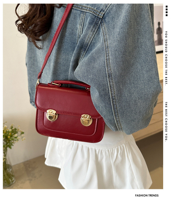 SENIOR SENSE OF RETRO kleine tas vrouwen 2024 nieuwe zomer mode buitenlandse stijl schoudertas klein niets alle handtas vierkant