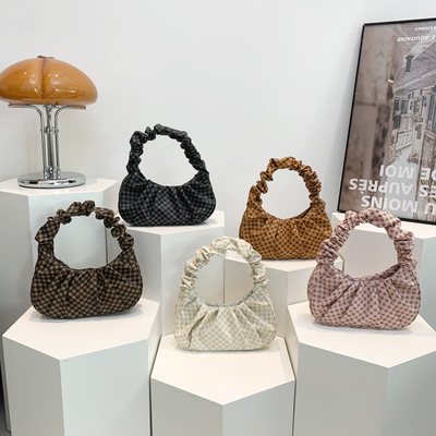 DAMEN'S BAG TREND Nieuwe trend in de trend all-in-one schoudertas lente en zomer mode wolk vouwtas