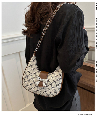 Onderarmtas ARC DE TRIOMPHE tas Vrouwelijke lente en zomer schoudertas ALL-IN-ONE Crescent tas senioren sense retro cross
