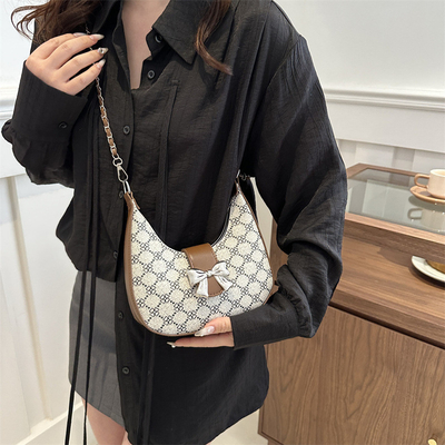 Onderarmtas ARC DE TRIOMPHE tas Vrouwelijke lente en zomer schoudertas ALL-IN-ONE Crescent tas senioren sense retro cross