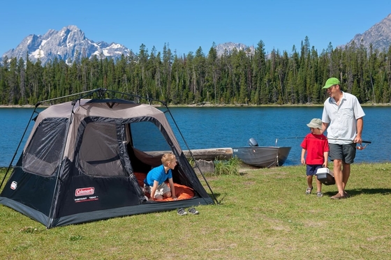 Coleman Camping Tent met Instant Setup, 4/6/8/10 Persoon Weerbestendige Tent met WeatherTec-technologie, Double-Thick