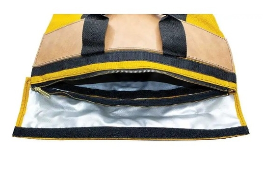 Brandbestendige koerierszak op bestelling Met de tuff leer trim, vierkante bodem, duurzame palmbed handgrepen en ingebouwde slot is het zeker een gewaardeerd product in elk kantoor, postkamer of magazijn!