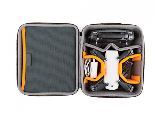 Draagbare tas met harde schil 80 Een hoog beschermende camera-tas met harde schil die is ontworpen voor kleine drones, draagbare camera's en koptelefoons